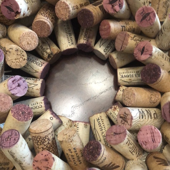Wine Cork Wreath/Candle Holder - Picture 4 of 8